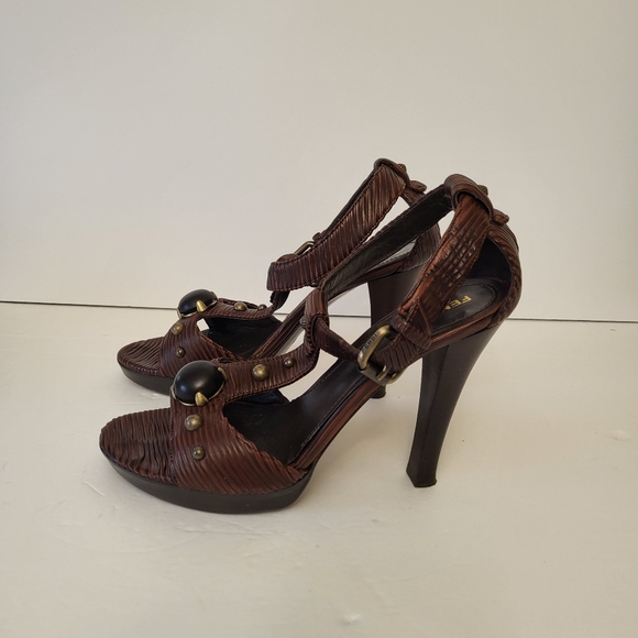 Authentic Fendi sandale NEGOTIABLE - Picture 14 of 16